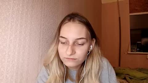 Snapshot of steviemorch chatting on October 31, 2025, 9:38 pm Eva online show from October 31, 2025, 9:38 pm