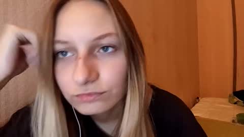 Snapshot of steviemorch chatting on November 4, 2025, 8:52 pm Eva online show from November 4, 2025, 8:52 pm