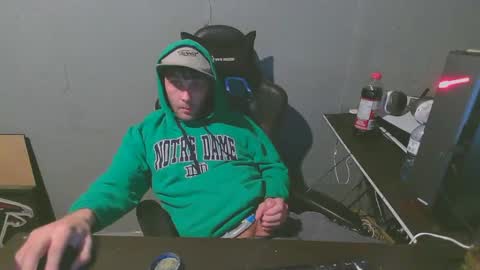 Snapshot of stonedpanda77 chatting on December 18, 2024, 5:15 am stonedpanda77 online show from December 18, 2024, 5:15 am