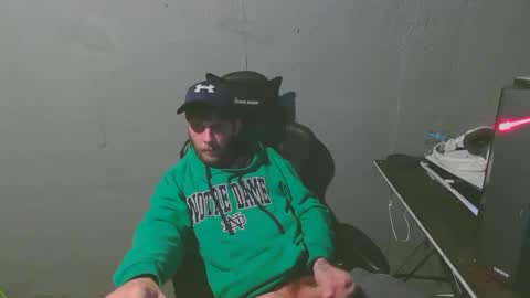 Snapshot of stonedpanda77 chatting on January 12, 2025, 5:03 am stonedpanda77 online show from January 12, 2025, 5:03 am