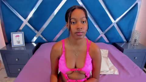 Snapshot of stormihills chatting on October 7, 2025, 4:59 pm Sweety Stormi  online show from October 7, 2025, 4:59 pm