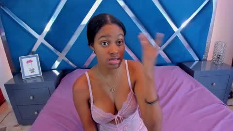 Snapshot of stormihills chatting on October 9, 2025, 5:11 pm Sweety Stormi  online show from October 9, 2025, 5:11 pm