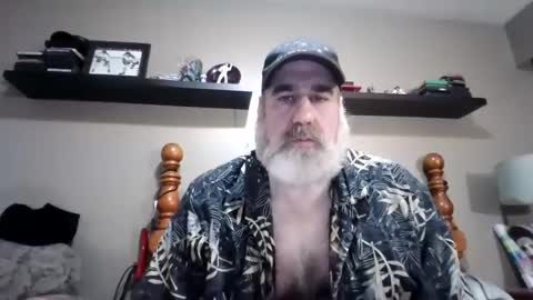 Snapshot of straightbear4you chatting on September 27, 2025, 3:22 am Straightbear4you online show from September 27, 2025, 3:22 am