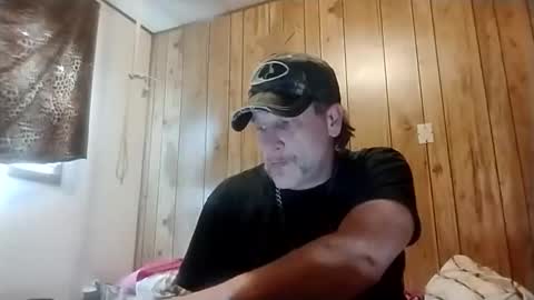 Snapshot of straighttoy chatting on February 20, 2025, 8:47 pm straighttoy online show from February 20, 2025, 8:47 pm