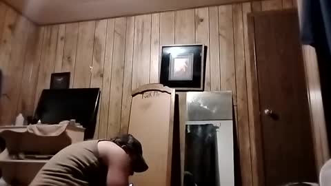 Snapshot of straighttoy chatting on February 22, 2025, 9:23 am straighttoy online show from February 22, 2025, 9:23 am