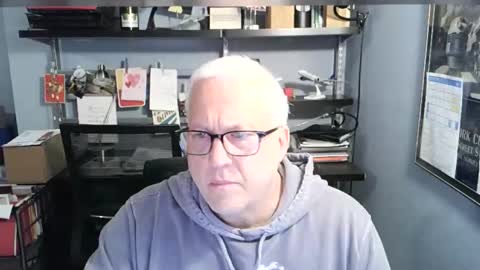 Snapshot of strkgforyou chatting on November 3, 2025, 8:32 pm Stroking For You online show from November 3, 2025, 8:32 pm