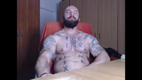 Snapshot of strongivan chatting on December 15, 2024, 5:23 am StrongIvan online show from December 15, 2024, 5:23 am