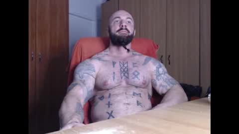 Snapshot of strongivan chatting on December 29, 2024, 7:11 pm StrongIvan online show from December 29, 2024, 7:11 pm