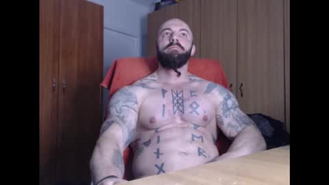 Snapshot of strongivan chatting on January 8, 2025, 5:05 am StrongIvan online show from January 8, 2025, 5:05 am