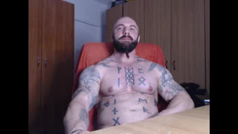 Snapshot of strongivan chatting on January 8, 2025, 7:13 pm StrongIvan online show from January 8, 2025, 7:13 pm