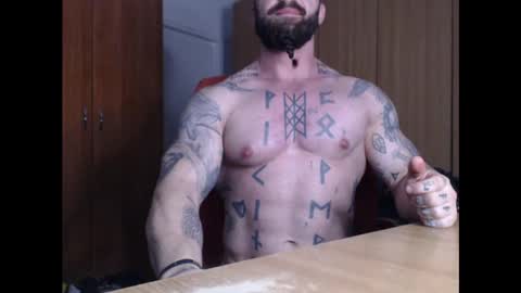 Snapshot of strongivan chatting on January 9, 2025, 6:57 pm StrongIvan online show from January 9, 2025, 6:57 pm