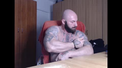 Snapshot of strongivan chatting on February 23, 2025, 7:07 pm StrongIvan online show from February 23, 2025, 7:07 pm