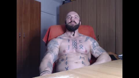 Snapshot of strongivan chatting on March 4, 2025, 5:00 am StrongIvan online show from March 4, 2025, 5:00 am