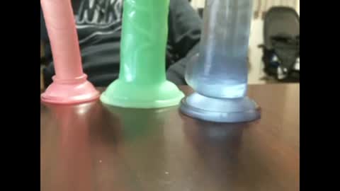 Snapshot of studinto chatting on November 2, 2025, 6:38 am BadBrad online show from November 2, 2025, 6:38 am