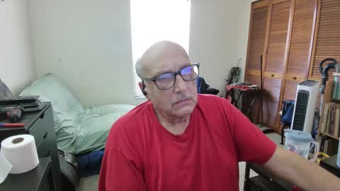 Snapshot of sublcr chatting on October 12, 2025, 9:47 pm sublcr online show from October 12, 2025, 9:47 pm