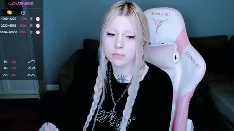 Snapshot of succubus_leslie chatting on October 4, 2025, 12:52 am succubus_leslie online show from October 4, 2025, 12:52 am