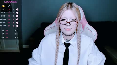 Snapshot of succubus_leslie chatting on October 11, 2025, 11:47 pm succubus_leslie online show from October 11, 2025, 11:47 pm