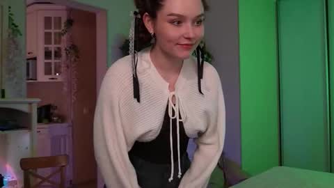 Snapshot of sugar_peasy chatting on September 16, 2025, 8:10 pm Rikki online show from September 16, 2025, 8:10 pm