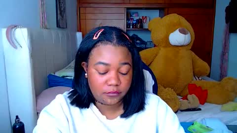 Snapshot of suggarbaby1 chatting on September 21, 2025, 9:27 pm Cami Back in 2 hours online show from September 21, 2025, 9:27 pm