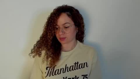 Snapshot of sultrysecrets_ chatting on October 3, 2025, 7:11 pm Ann online show from October 3, 2025, 7:11 pm