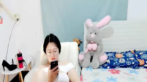 Snapshot of sun_yummy chatting on January 6, 2025, 9:52 am Lucis online show from January 6, 2025, 9:52 am