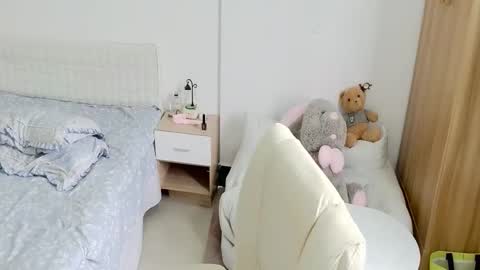 Snapshot of sun_yummy chatting on November 10, 2025, 3:27 am Lucis online show from November 10, 2025, 3:27 am