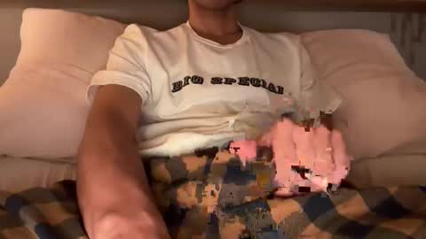 Snapshot of sunrough chatting on October 29, 2025, 7:59 pm Sunrough online show from October 29, 2025, 7:59 pm