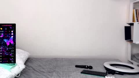 Snapshot of super_peach_stream chatting on December 20, 2024, 8:45 pm ANNApvt open full info in bio online show from December 20, 2024, 8:45 pm