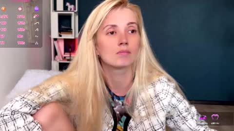 Snapshot of super_peach_stream chatting on October 4, 2025, 12:36 pm ANNApvt open full info in bio online show from October 4, 2025, 12:36 pm