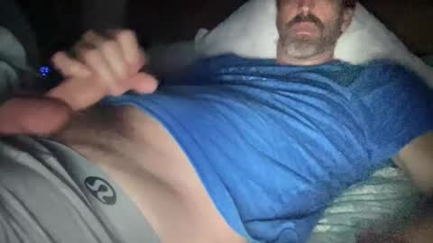 Snapshot of surfguy82 chatting on December 21, 2024, 3:25 am SurfGuy82 online show from December 21, 2024, 3:25 am