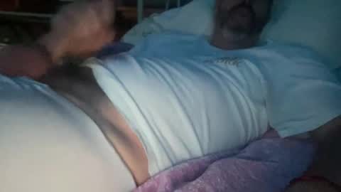 Snapshot of surfguy82 chatting on November 5, 2025, 4:45 am SurfGuy82 online show from November 5, 2025, 4:45 am