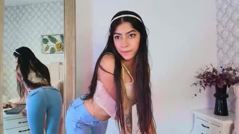 Snapshot of susana__sanchez chatting on September 23, 2025, 11:46 am  SUSANA  online show from September 23, 2025, 11:46 am