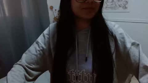 Snapshot of susana_hank chatting on December 3, 2024, 6:28 pm susana online show from December 3, 2024, 6:28 pm