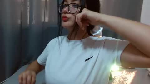 Snapshot of susana_hank chatting on January 6, 2025, 5:27 pm susana online show from January 6, 2025, 5:27 pm