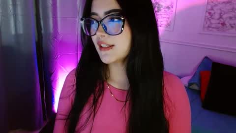 Snapshot of susana_hank chatting on February 15, 2025, 9:48 pm susana online show from February 15, 2025, 9:48 pm