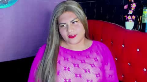 Snapshot of sussan__dirty chatting on October 22, 2025, 12:00 am Sussan online show from October 22, 2025, 12:00 am