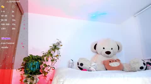 Snapshot of sweet__little_doll chatting on October 11, 2025, 10:25 am LISSA online show from October 11, 2025, 10:25 am