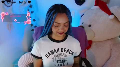 Snapshot of sweet_bluee chatting on December 17, 2024, 7:04 pm Tutti online show from December 17, 2024, 7:04 pm