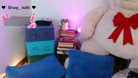 Snapshot of sweet_bluee chatting on December 30, 2024, 2:08 pm Tutti online show from December 30, 2024, 2:08 pm