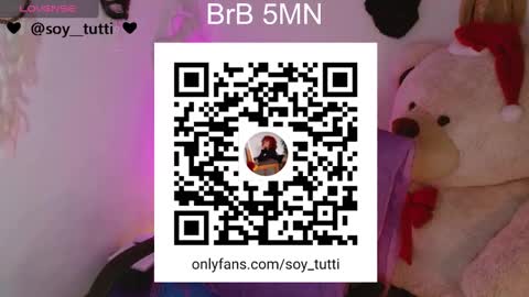 Snapshot of sweet_bluee chatting on January 7, 2025, 1:59 am Tutti online show from January 7, 2025, 1:59 am