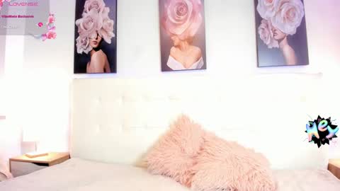 Snapshot of sweet_dreamses chatting on January 26, 2025, 12:22 pm Kendra online show from January 26, 2025, 12:22 pm