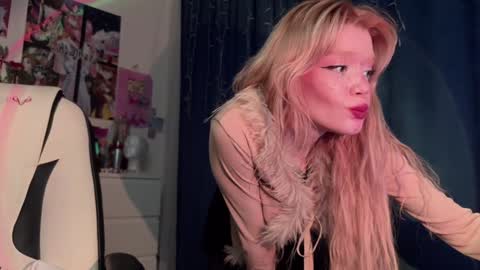 Snapshot of sweet_melissa133 chatting on January 18, 2025, 10:39 pm Melissa. Join me on Fansly link in social medias online show from January 18, 2025, 10:39 pm