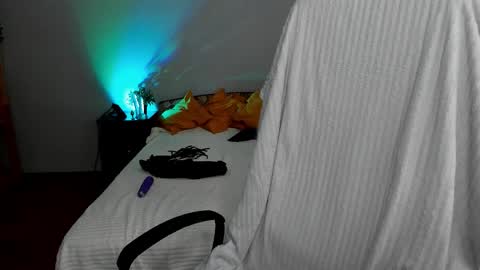 Snapshot of sweet_possum chatting on September 19, 2025, 7:32 am Tasya online show from September 19, 2025, 7:32 am