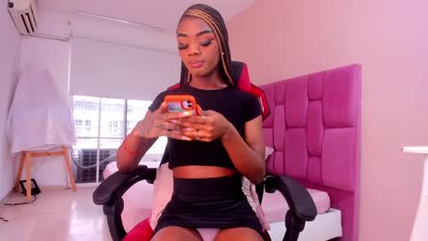 Snapshot of sweet_stacie chatting on February 18, 2025, 1:11 pm sweet_stacie online show from February 18, 2025, 1:11 pm