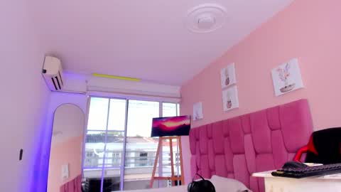 Snapshot of sweet_stacie chatting on September 25, 2025, 1:15 pm sweet_stacie online show from September 25, 2025, 1:15 pm