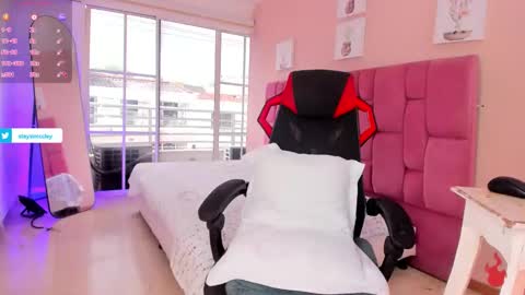 Snapshot of sweet_stacie chatting on October 18, 2025, 1:56 pm sweet_stacie online show from October 18, 2025, 1:56 pm