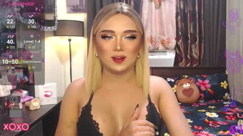 Snapshot of sweetbella118 chatting on December 2, 2024, 8:41 am bella online show from December 2, 2024, 8:41 am