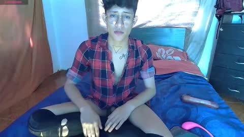 Snapshot of sweetc4meron chatting on September 27, 2025, 6:02 pm Cameron Alejandro online show from September 27, 2025, 6:02 pm