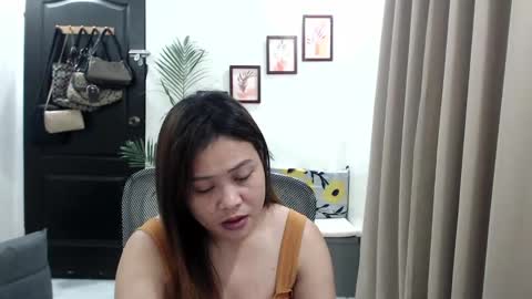 Snapshot of sweetestsmile_ chatting on January 19, 2025, 4:33 am Khaye online show from January 19, 2025, 4:33 am