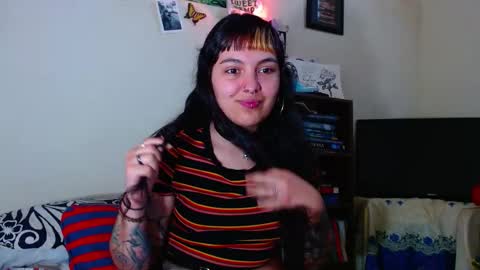 Snapshot of sweetie_maryy chatting on February 25, 2025, 5:47 pm Maria my insta sweetie maryy online show from February 25, 2025, 5:47 pm